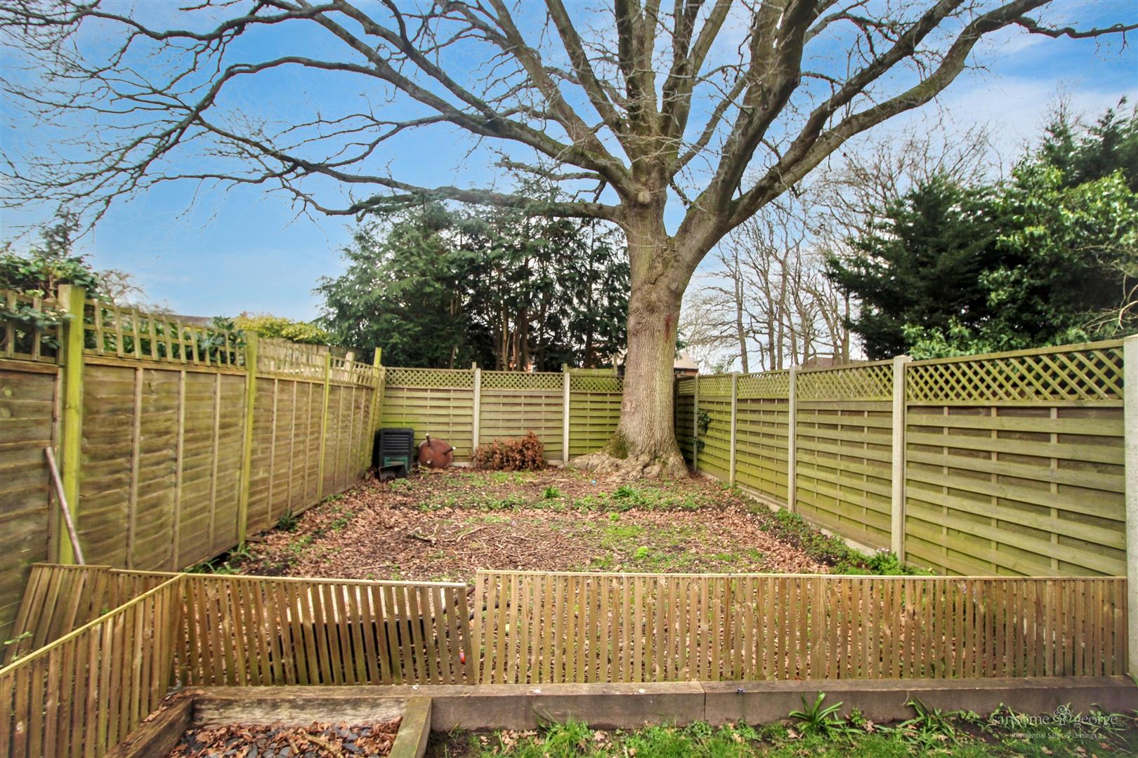 Portland Gardens, Tilehurst, Reading